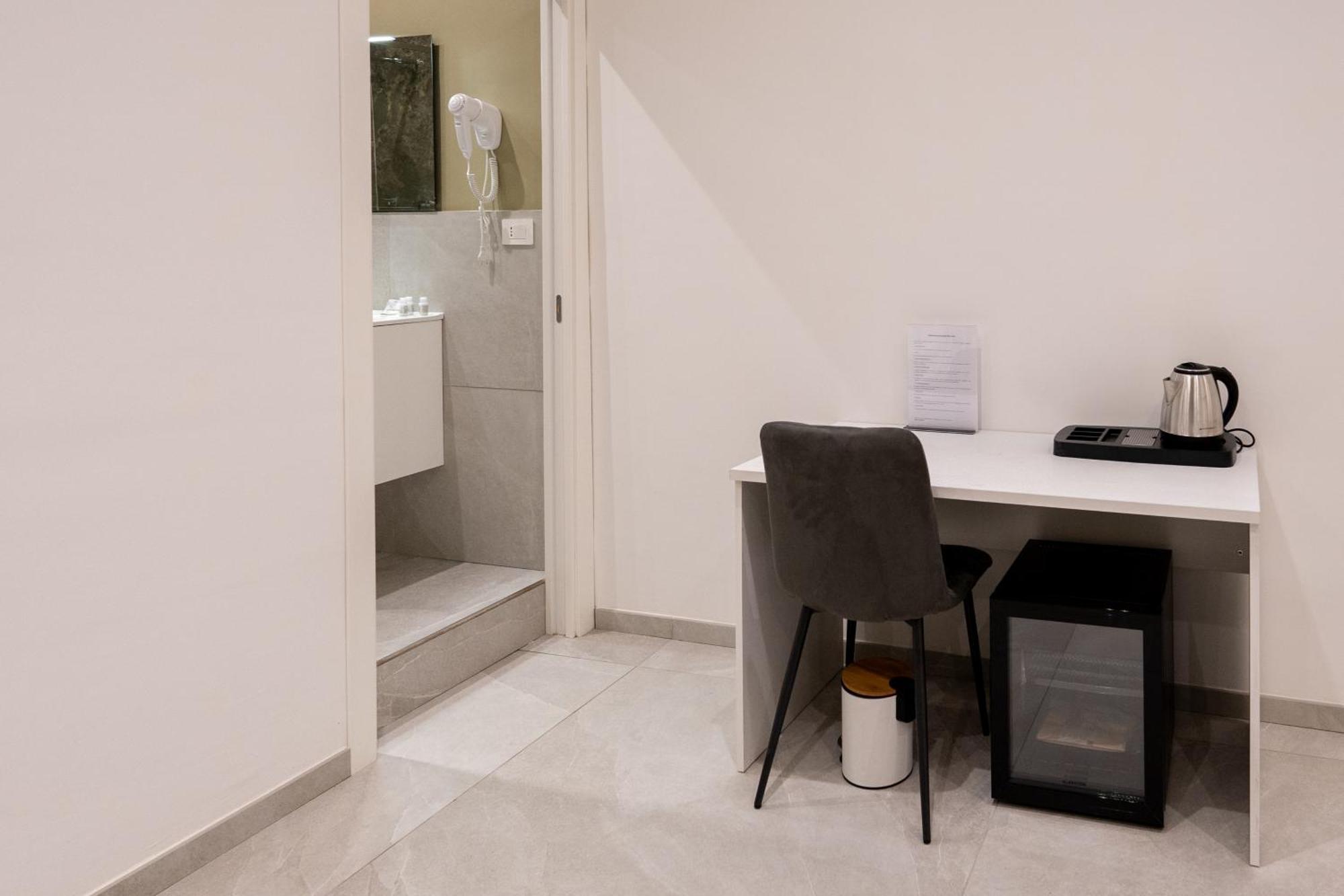 Suites Gaudioso Napoli Center Exterior foto