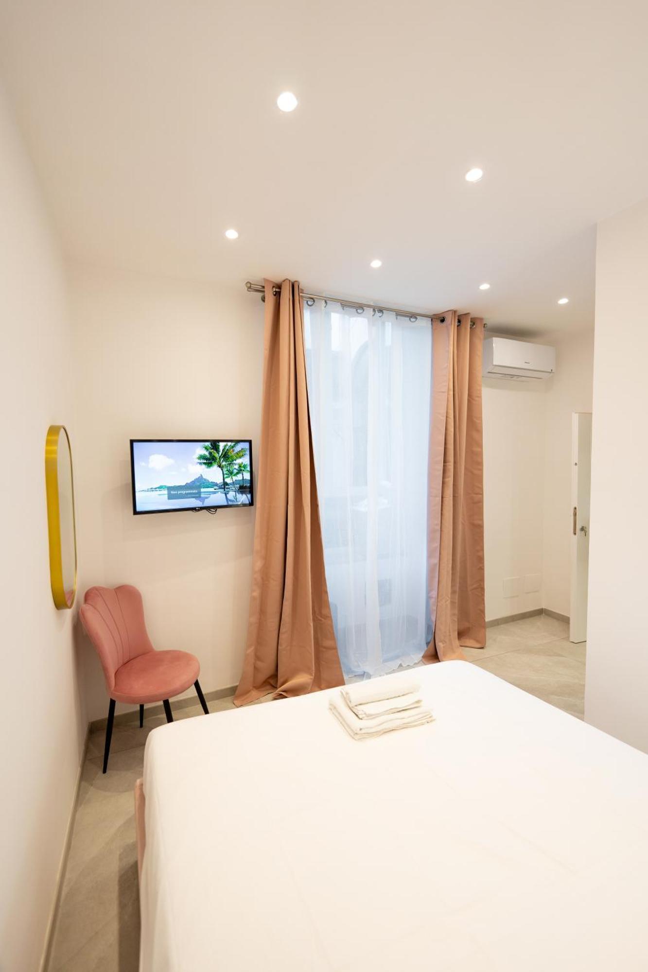 Suites Gaudioso Napoli Center Exterior foto