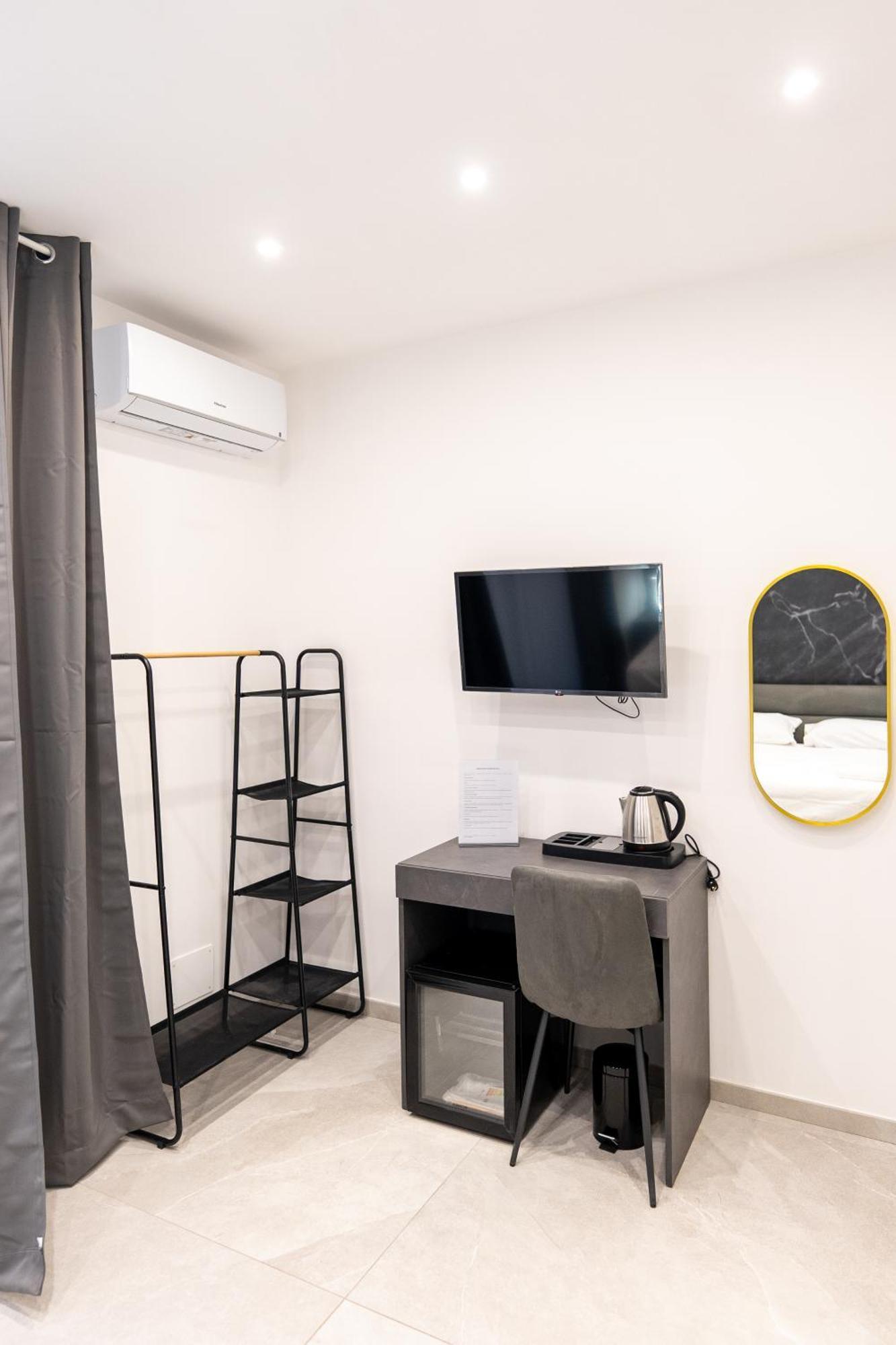 Suites Gaudioso Napoli Center Exterior foto