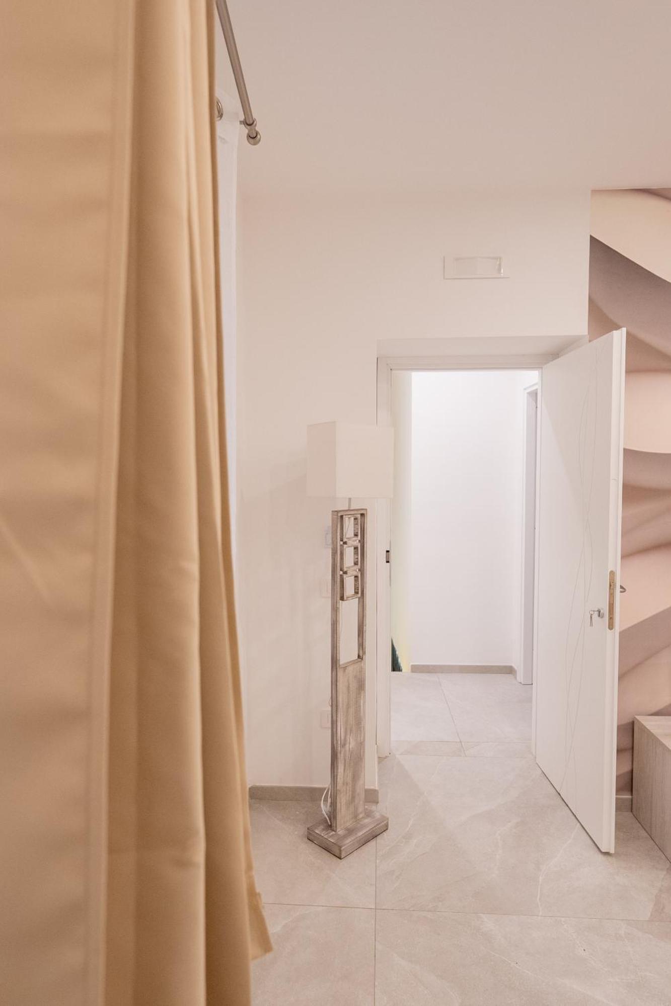 Suites Gaudioso Napoli Center Exterior foto